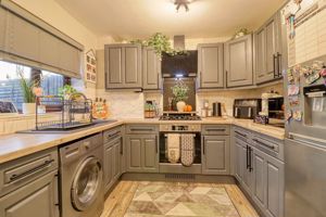 Kitchen/Diner- click for photo gallery